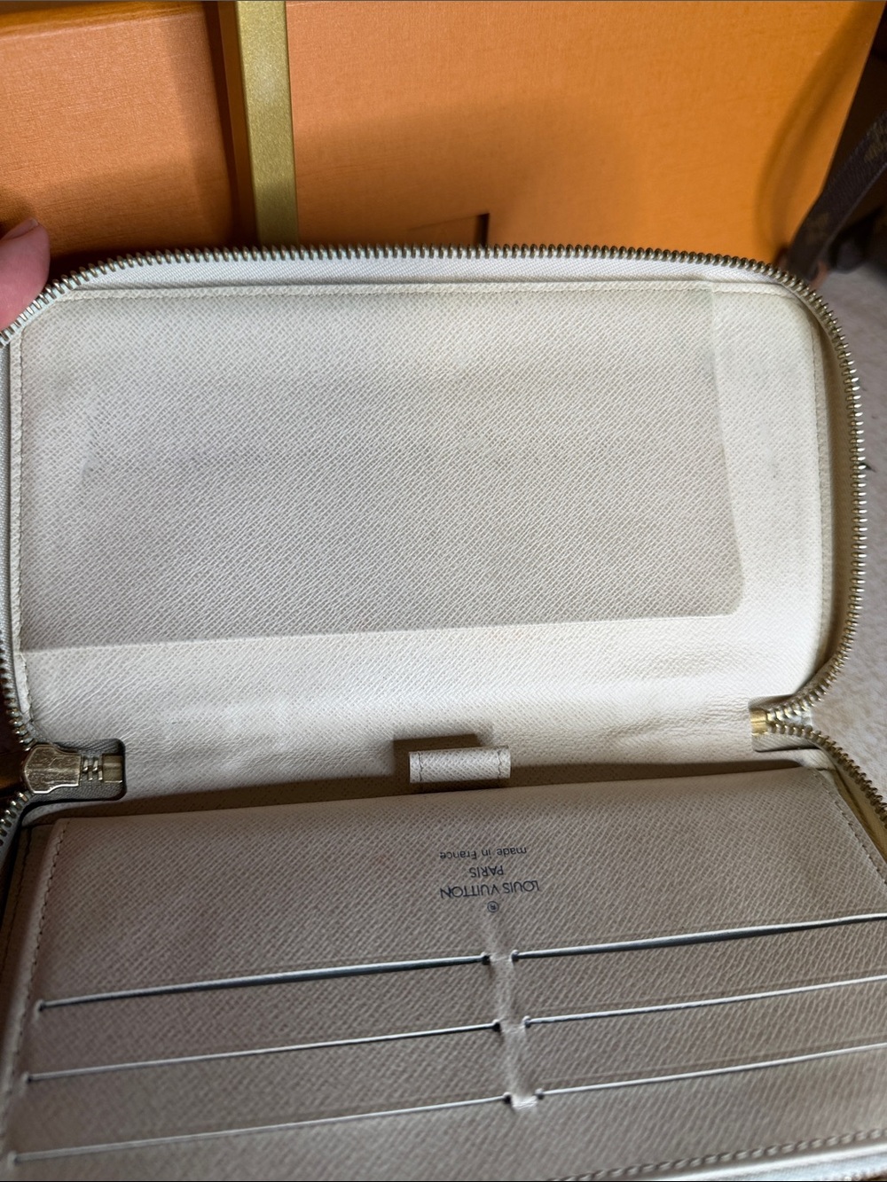 Louis Vuitton Damier Azur Zip Wallet Organizer - Picture 9 of 16